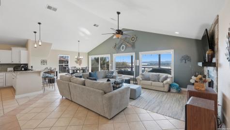956 Lakebreeze Drive Canyon Lake TX 78133