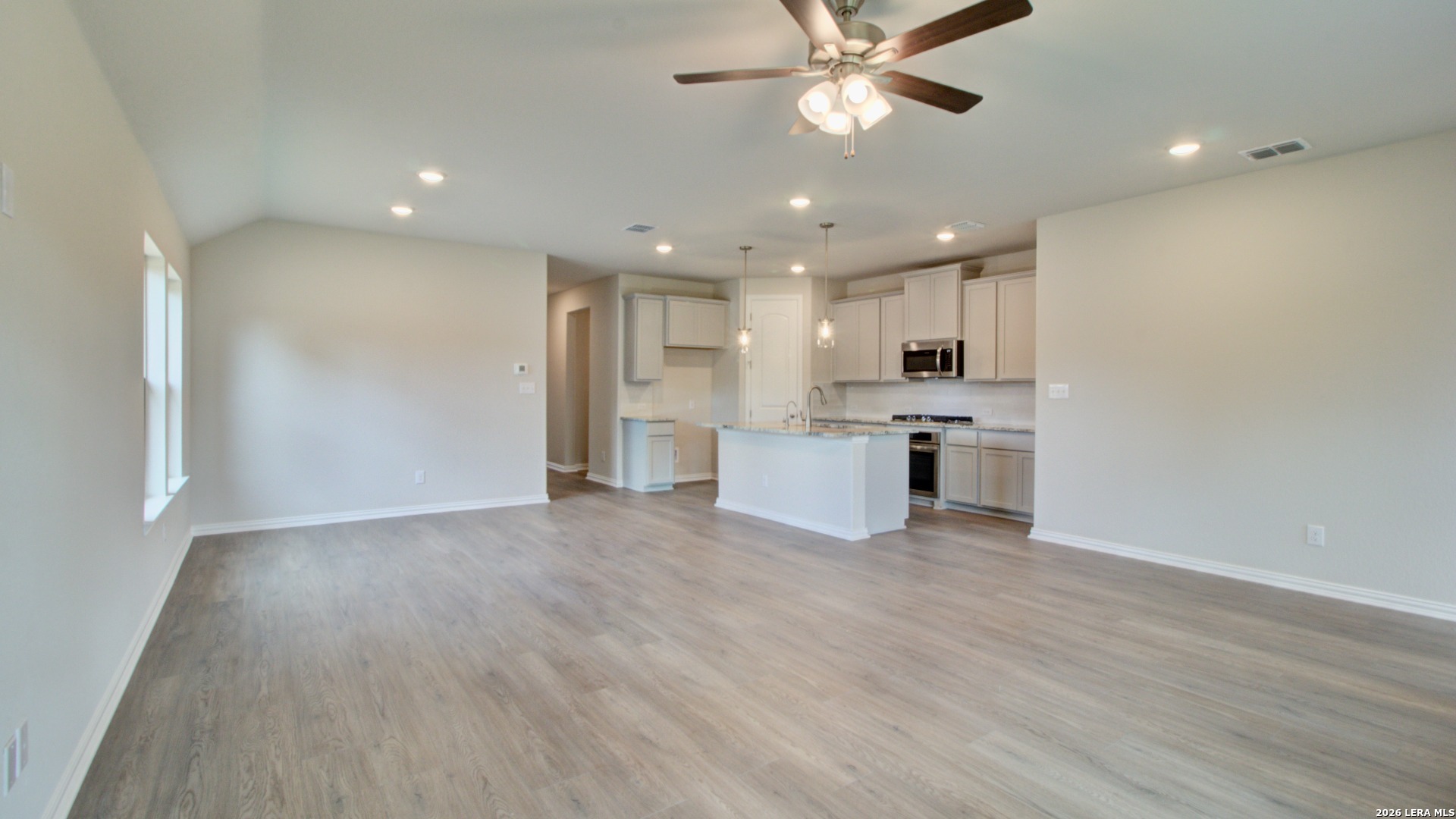 2253 Altiplano San Antonio TX 78245