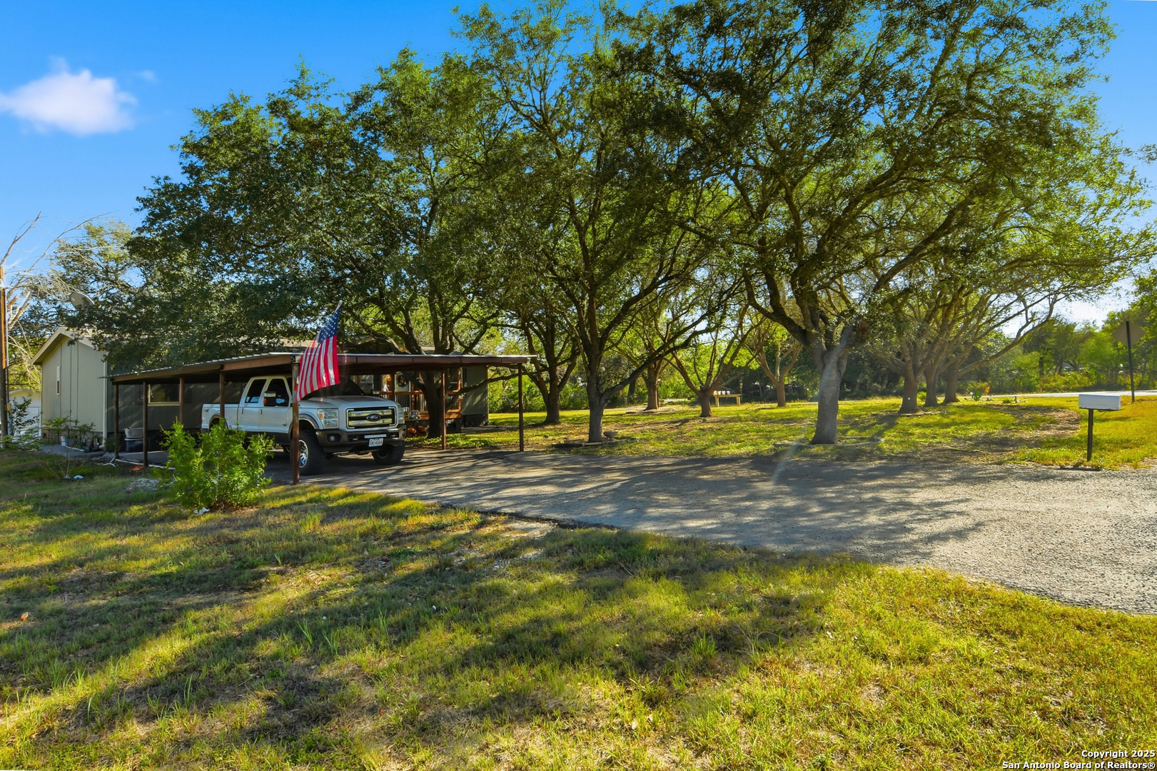 102 County Road 479 Castroville TX 78009