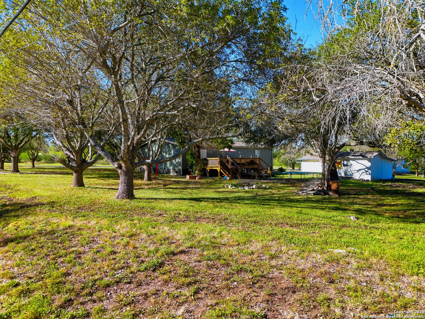102 County Road 479 Castroville TX 78009
