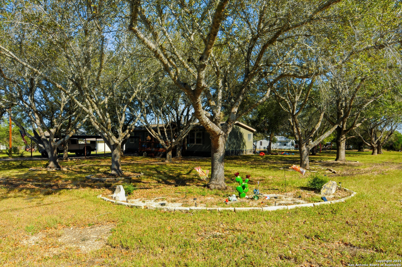 102 County Road 479 Castroville TX 78009