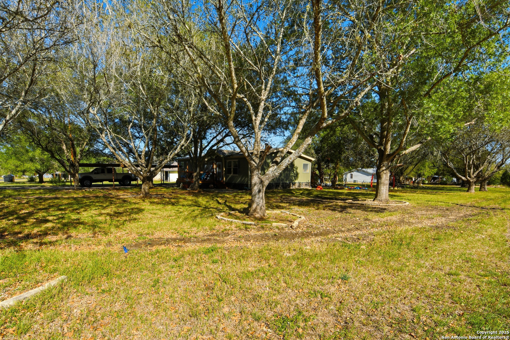 102 County Road 479 Castroville TX 78009