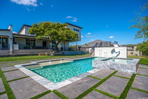 11009 Porter Springs San Antonio TX 78255