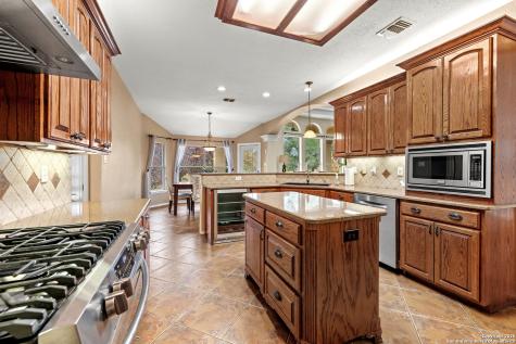 406 Cherry Mountain Loop Fredericksburg TX 78624