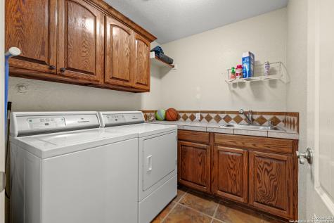 406 Cherry Mountain Loop Fredericksburg TX 78624