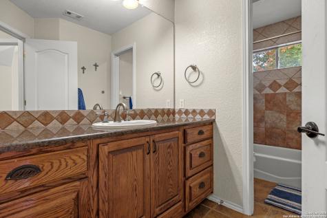 406 Cherry Mountain Loop Fredericksburg TX 78624