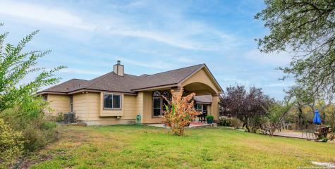 406 Cherry Mountain Loop Fredericksburg TX 78624