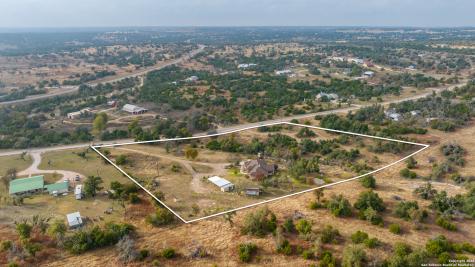 406 Cherry Mountain Loop Fredericksburg TX 78624