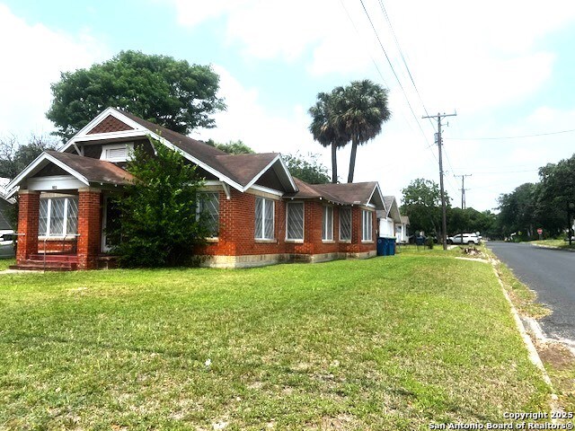 511 Corpus Christi Beeville TX 78102