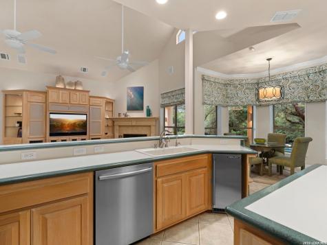 68 Eton Green Circle San Antonio TX 78257