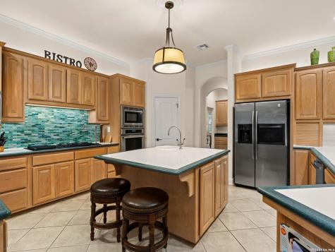 68 Eton Green Circle San Antonio TX 78257