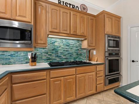 68 Eton Green Circle San Antonio TX 78257