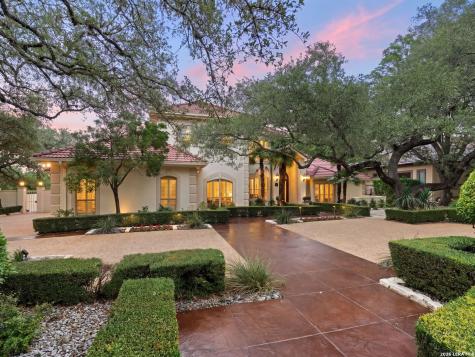 68 Eton Green Circle San Antonio TX 78257