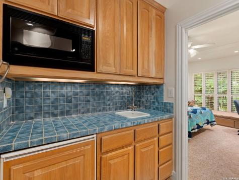 68 Eton Green Circle San Antonio TX 78257