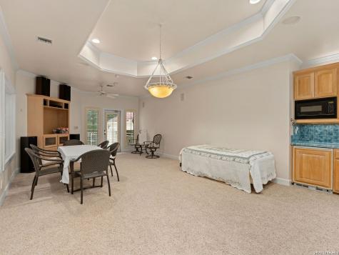 68 Eton Green Circle San Antonio TX 78257