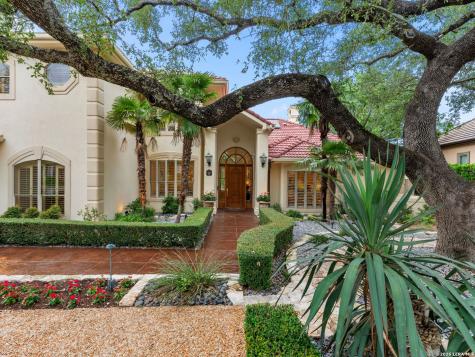68 Eton Green Circle San Antonio TX 78257