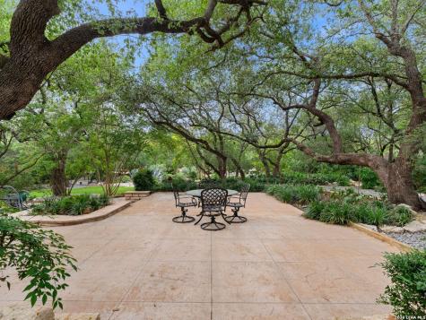 68 Eton Green Circle San Antonio TX 78257