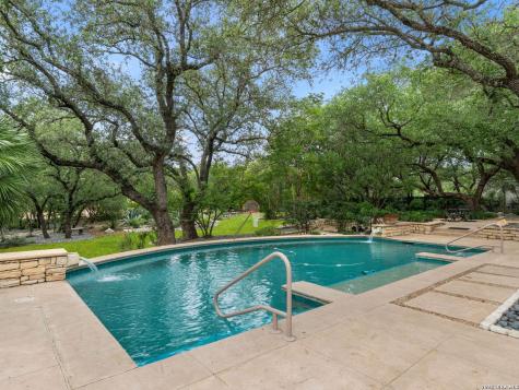 68 Eton Green Circle San Antonio TX 78257
