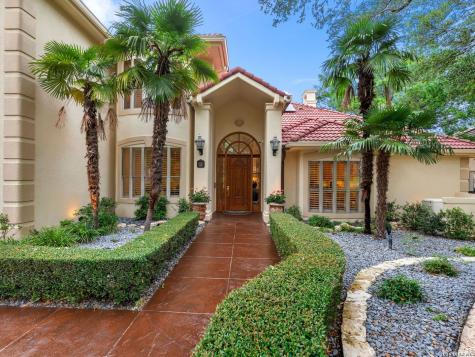 68 Eton Green Circle San Antonio TX 78257