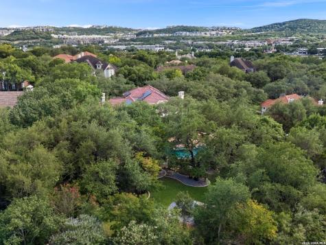 68 Eton Green Circle San Antonio TX 78257
