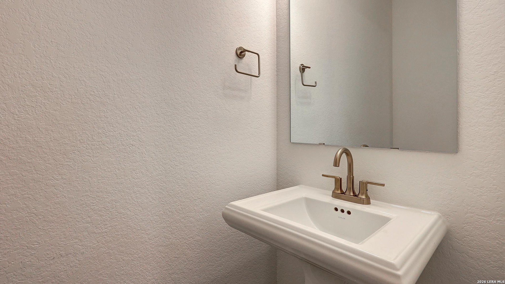 208 Boulder Creek Boerne TX 78006