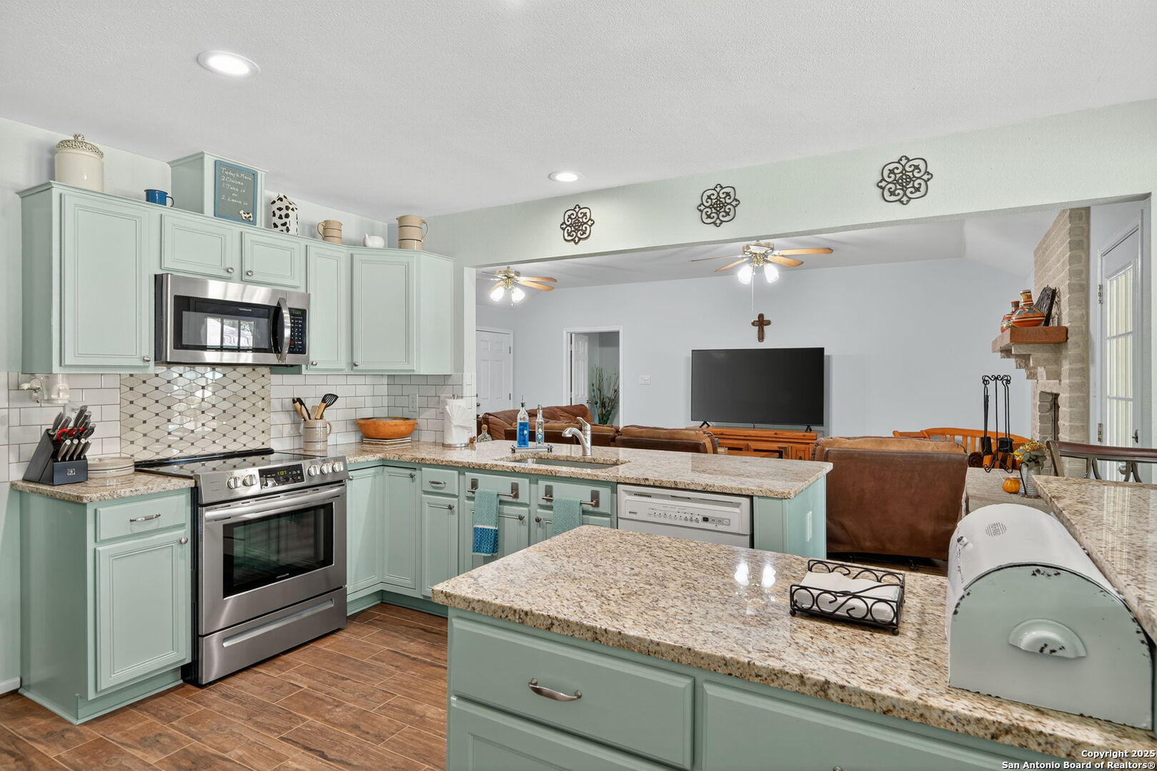231 Hayden Pleasanton TX 78064
