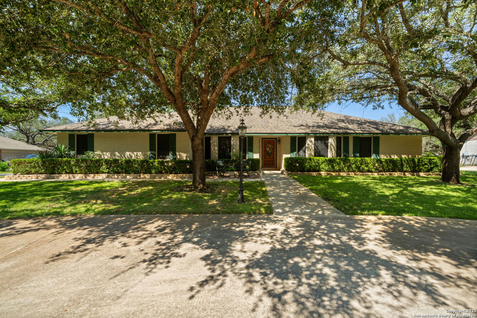 231 Hayden Pleasanton TX 78064