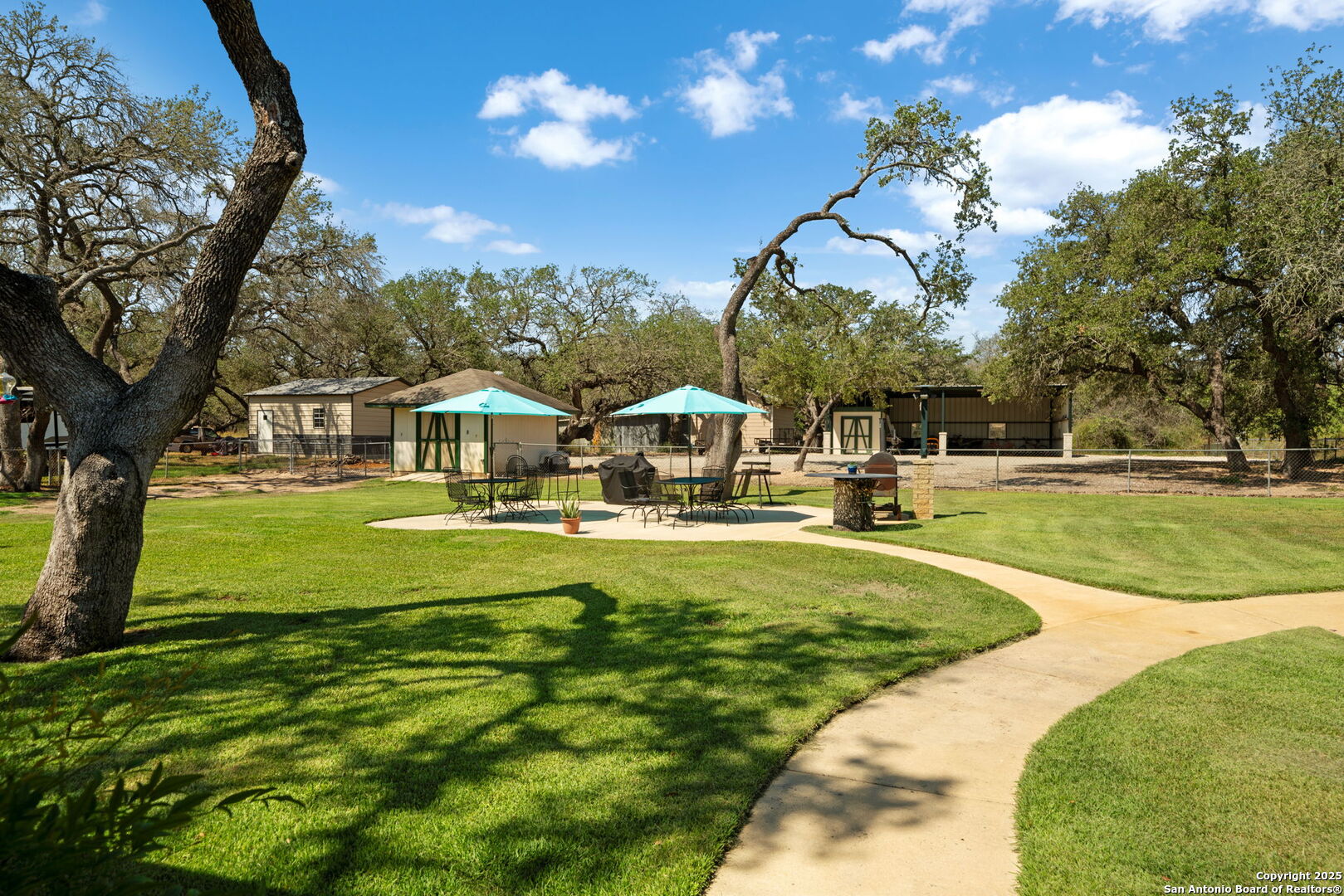 231 Hayden Pleasanton TX 78064