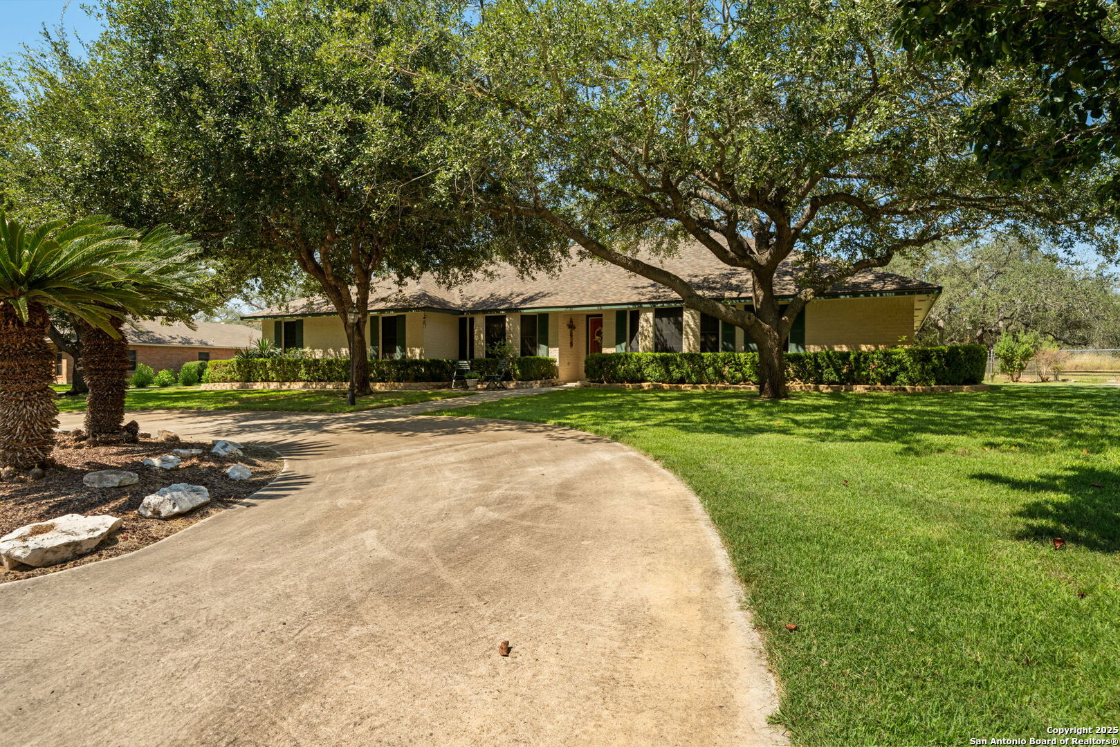 231 Hayden Pleasanton TX 78064