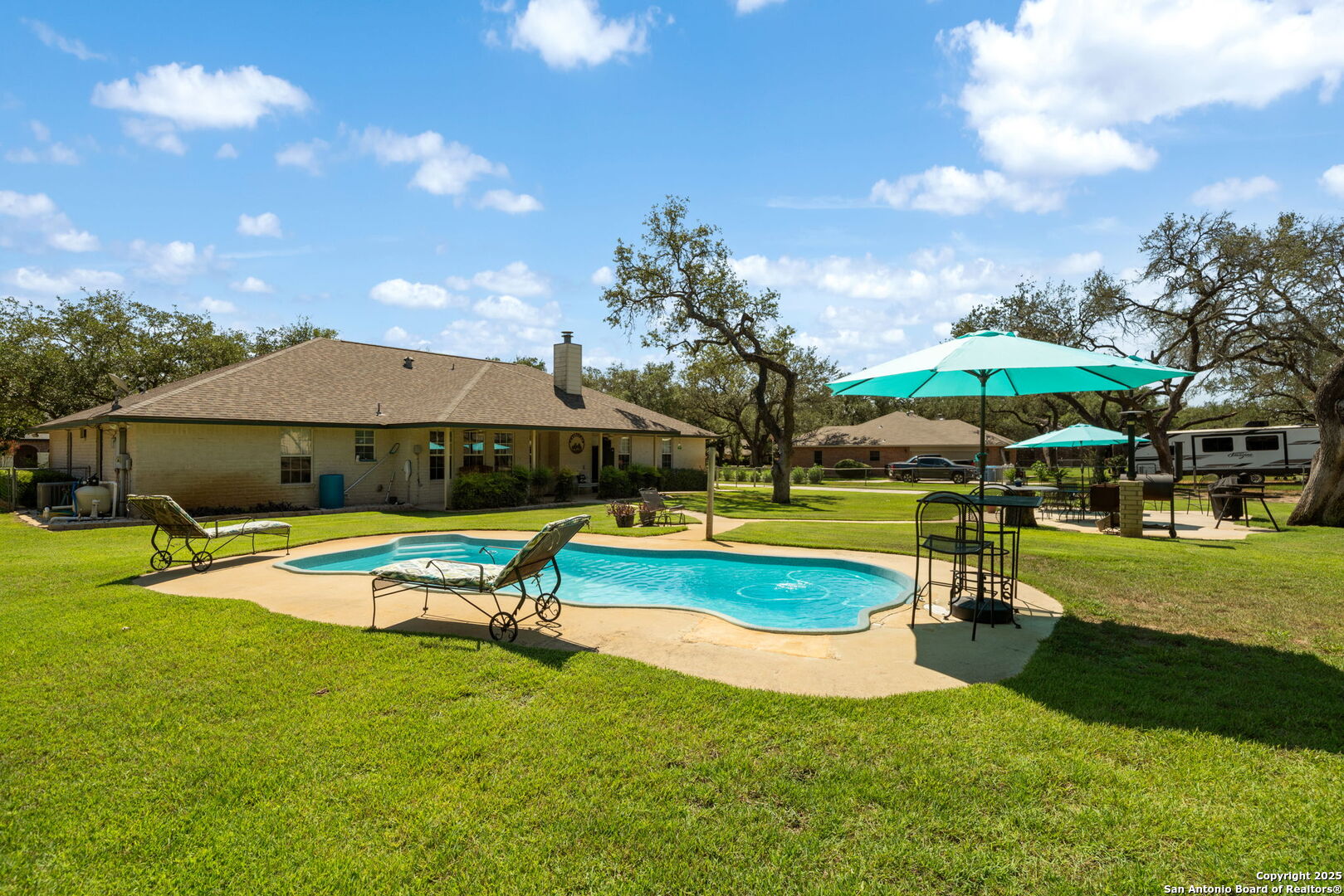 231 Hayden Pleasanton TX 78064