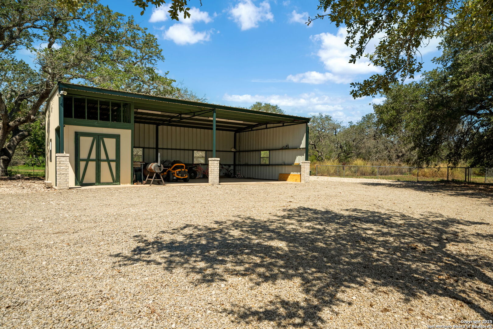 231 Hayden Pleasanton TX 78064