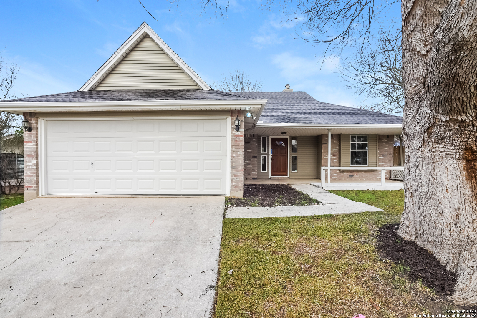 8001 Forest Ash Live Oak TX 78233