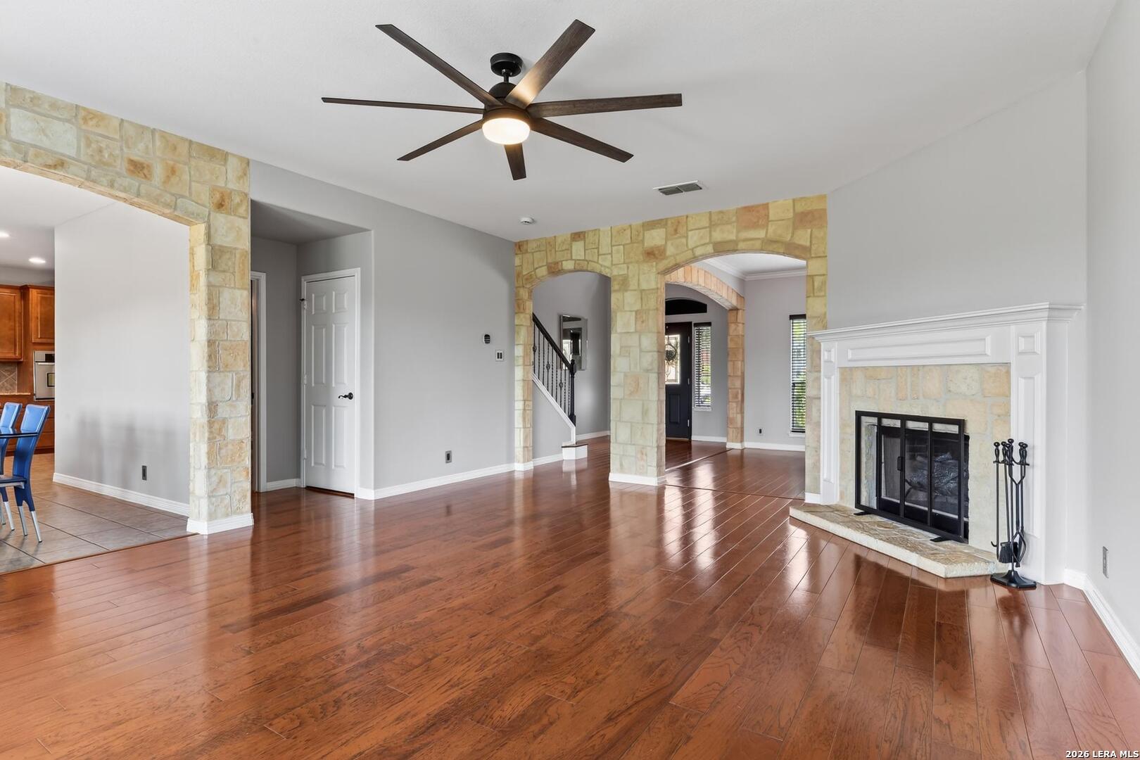 8206 Valley Well San Antonio TX 78249