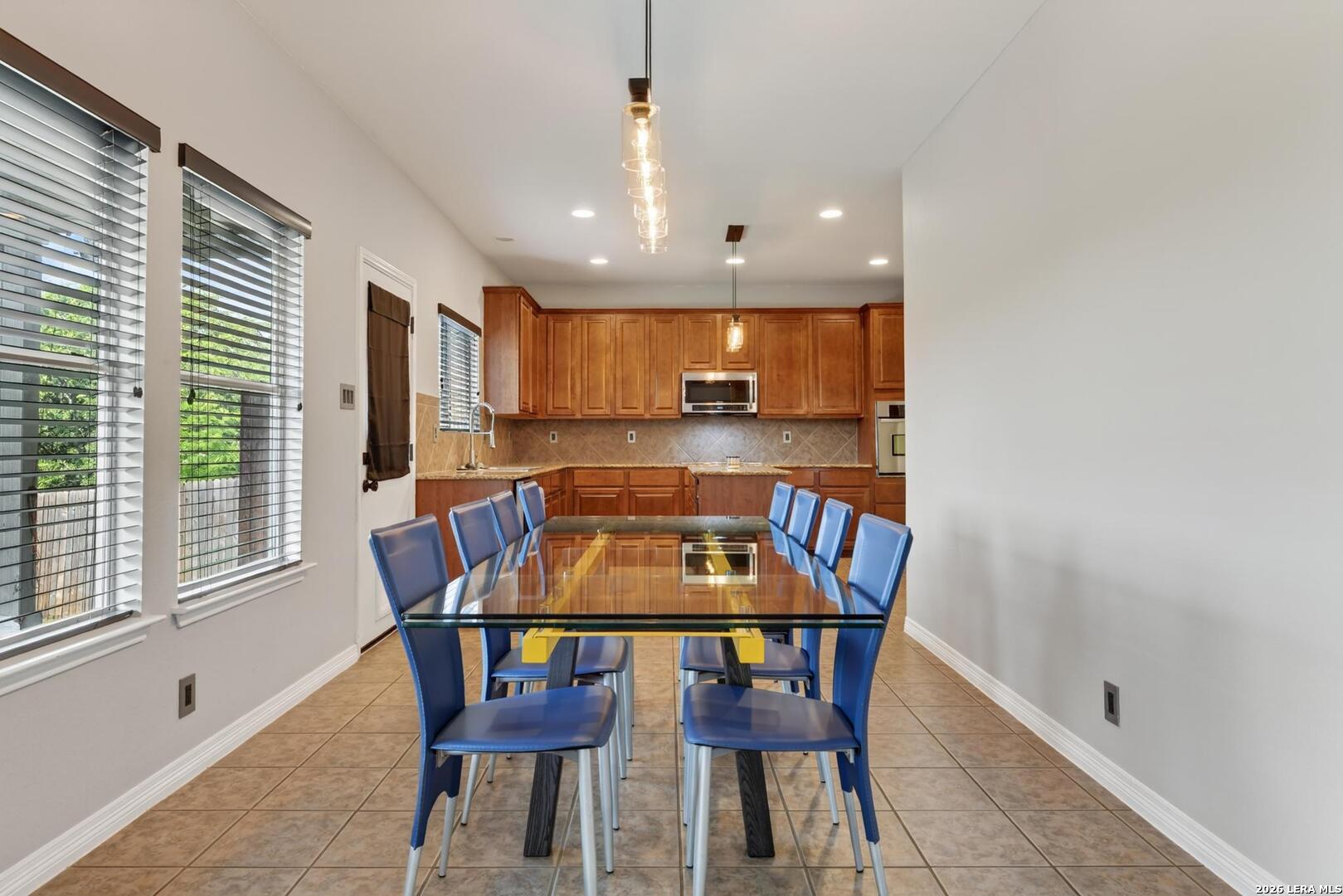 8206 Valley Well San Antonio TX 78249