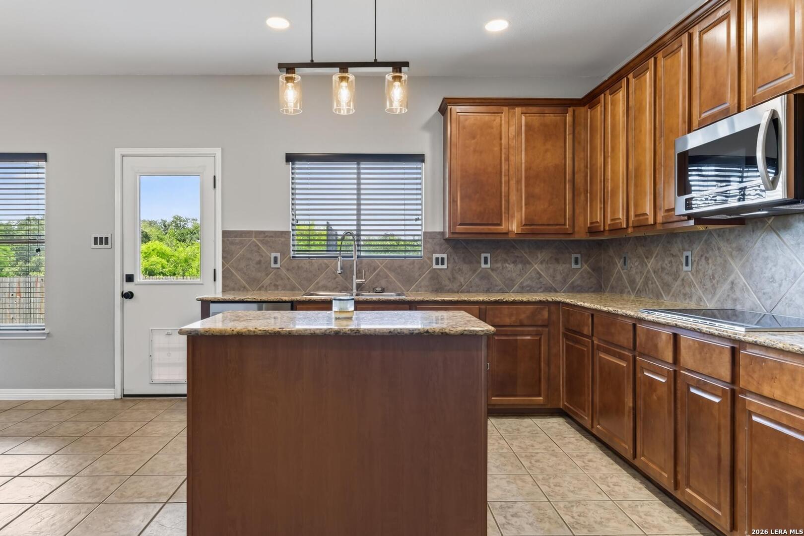 8206 Valley Well San Antonio TX 78249
