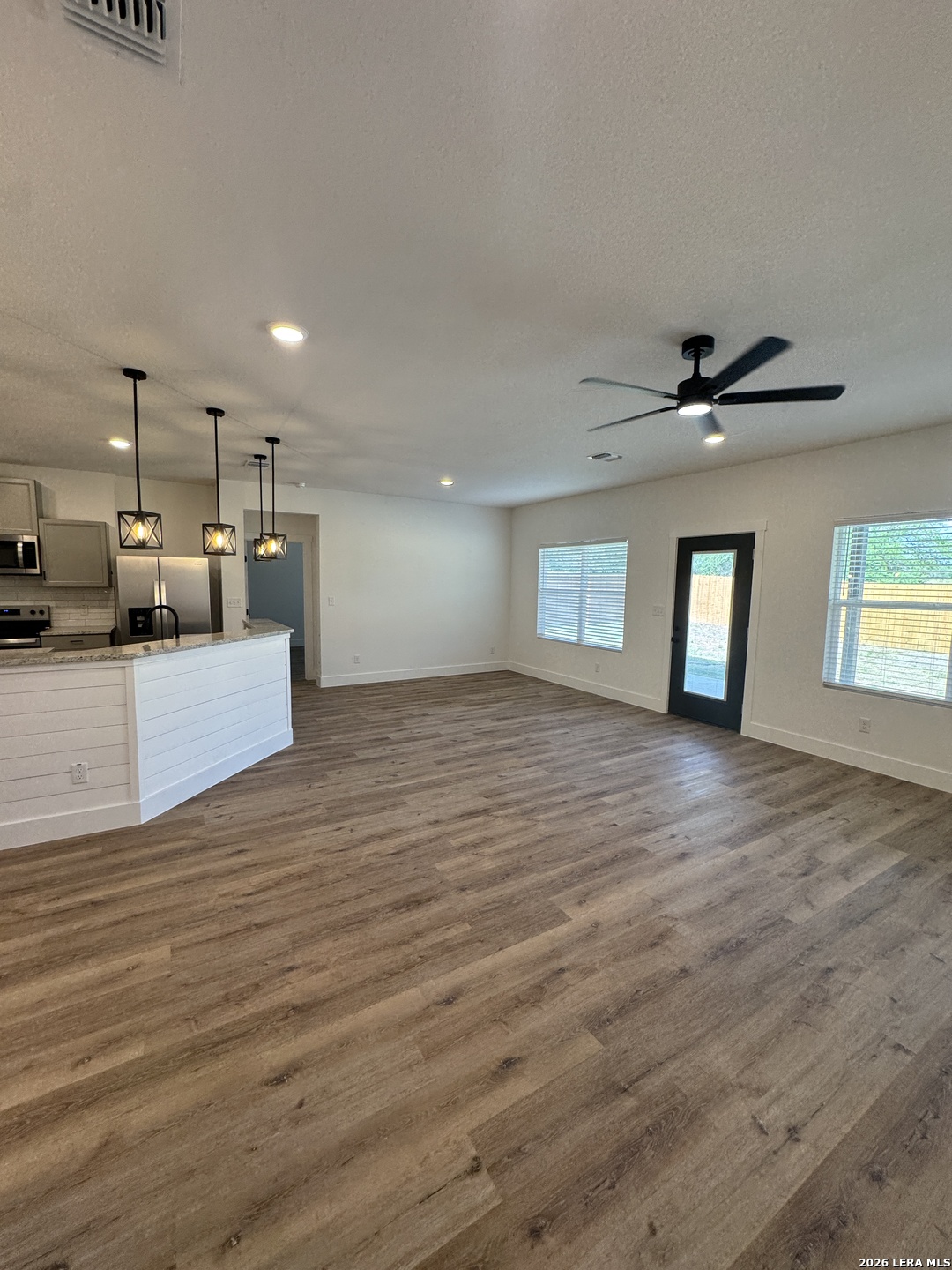 2000 Owens Avenue Three Rivers TX 78071