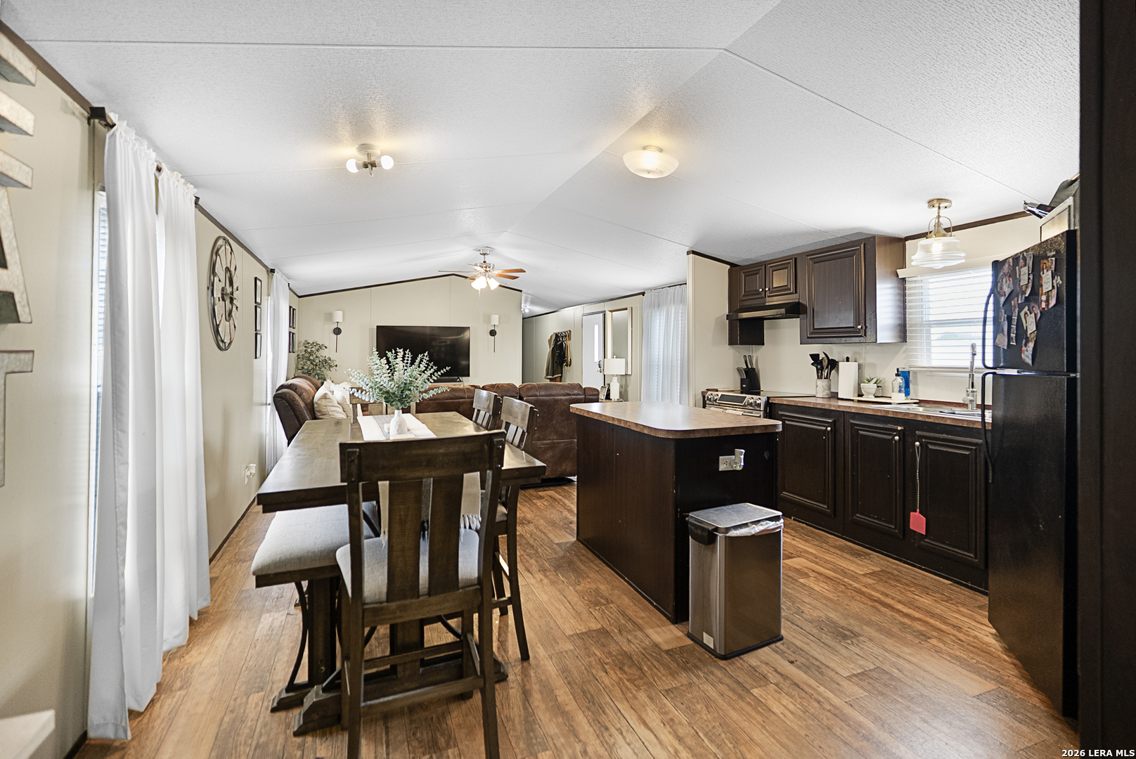 5014 Donner Lake San Antonio TX 78223