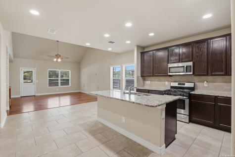 2732 Scarlet Tanger New Braunfels TX 78130
