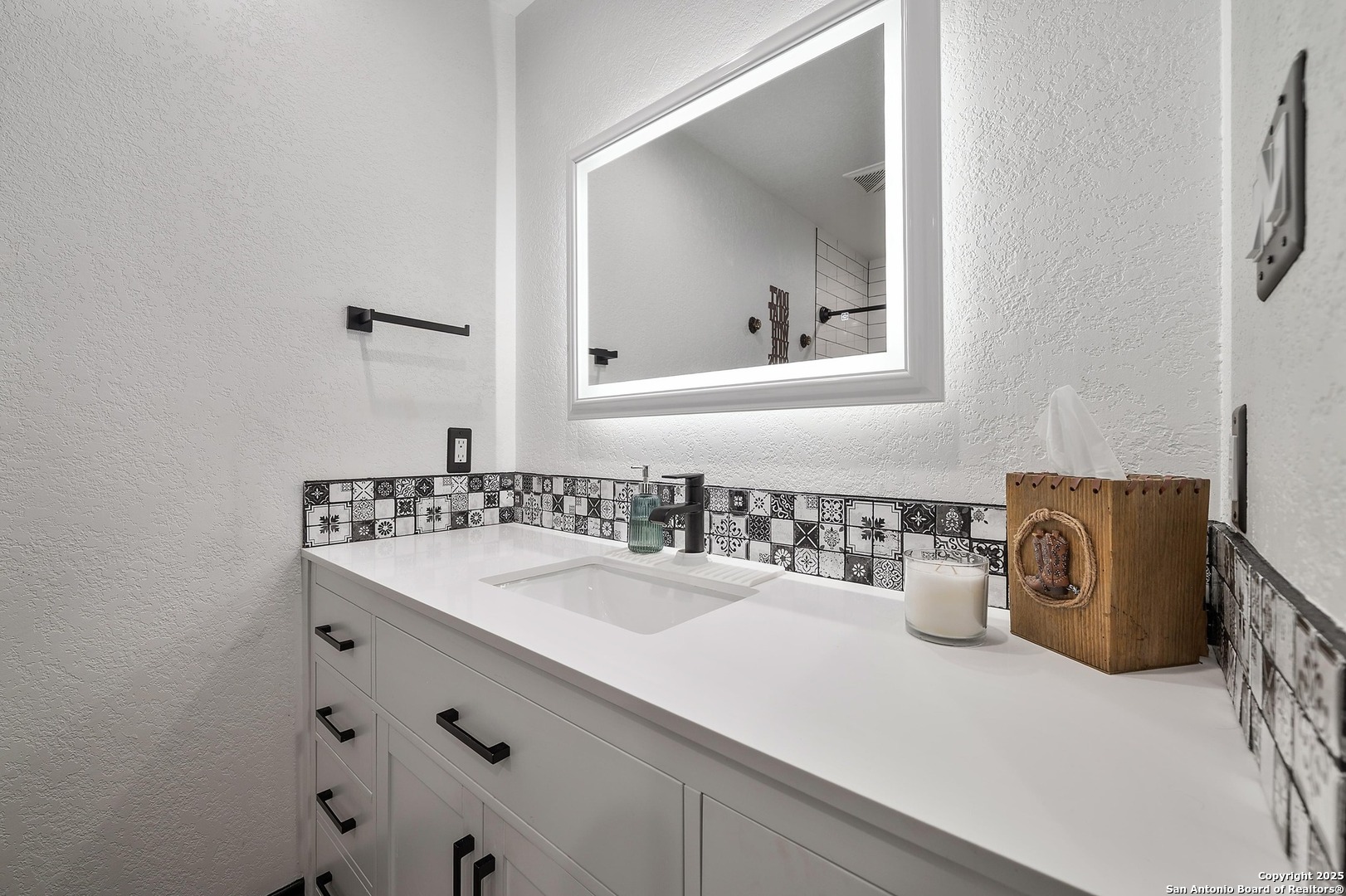 113 Timberlake Kingsland TX 78639