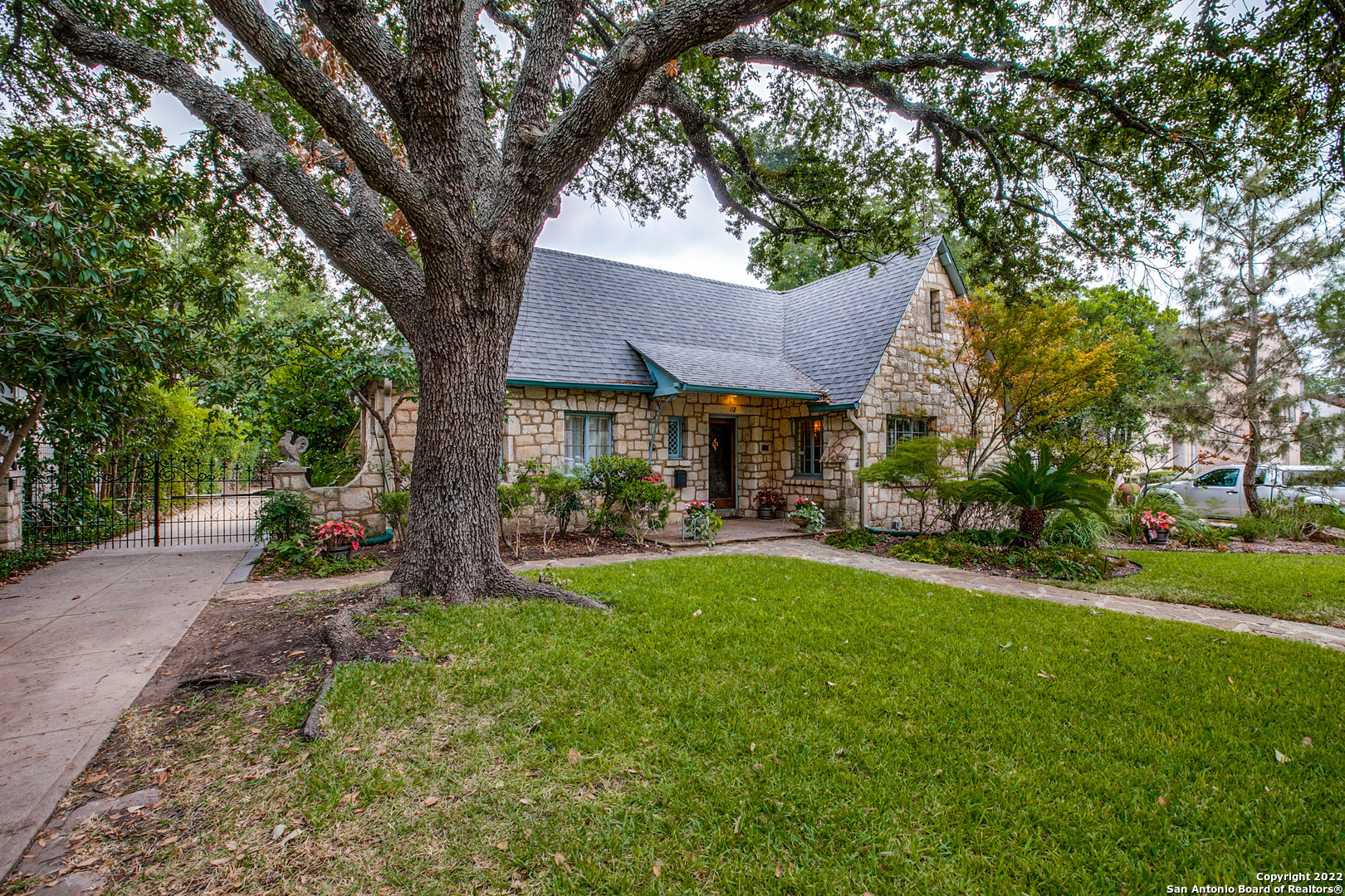 112 E Lullwood Avenue San Antonio TX 78212