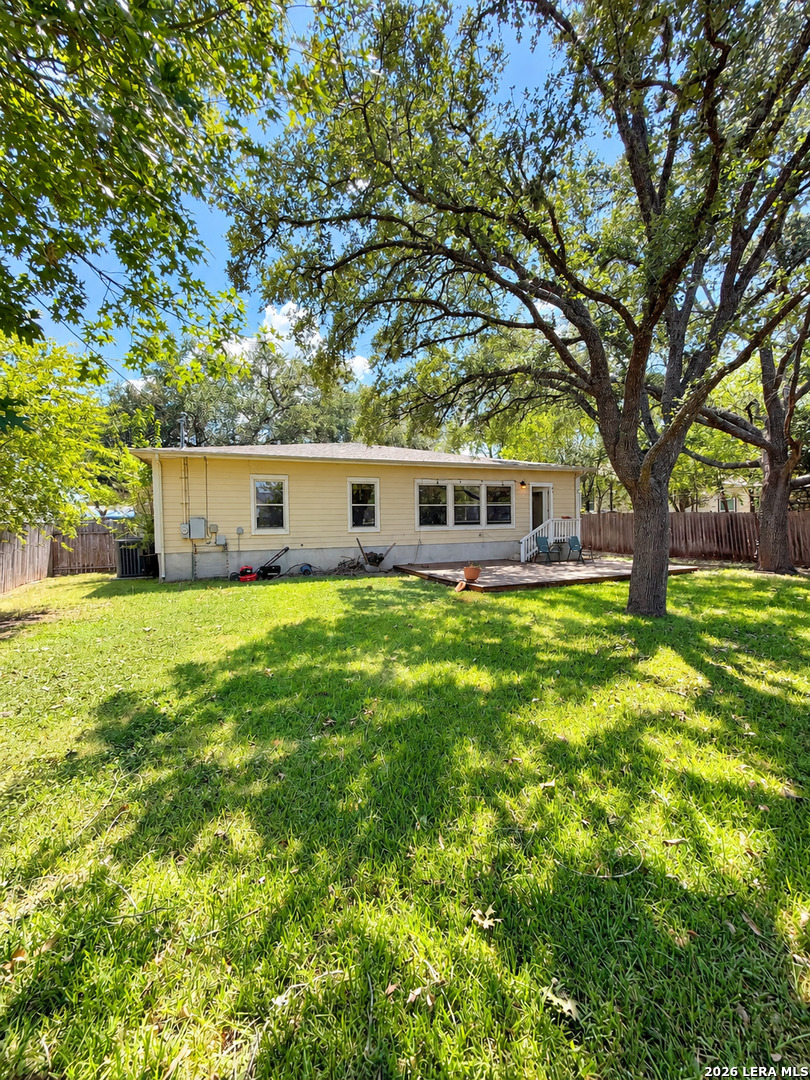 227 Larchmont Drive San Antonio TX 78209