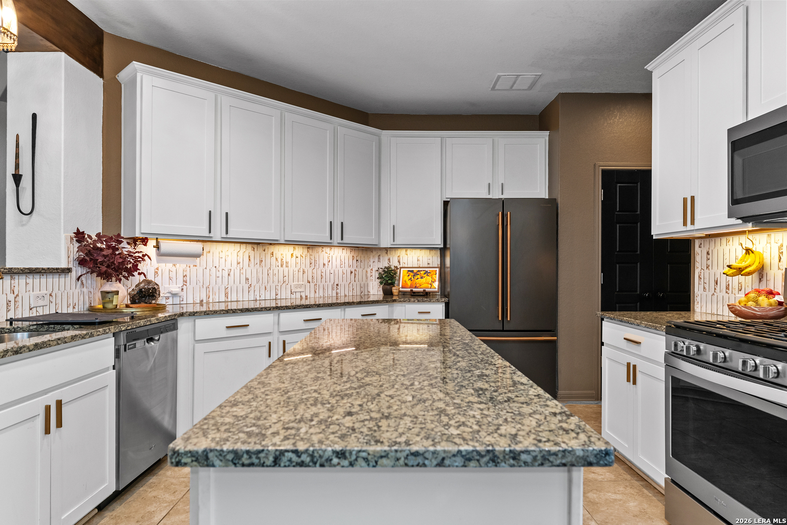 8697 Stackstone Schertz TX 78154