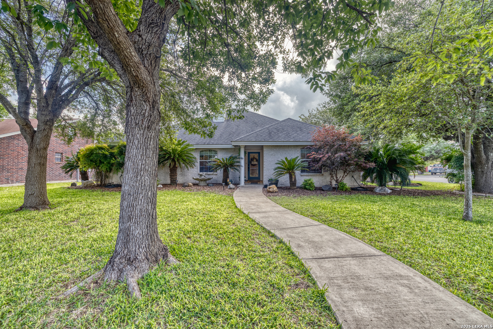 633 Sunrise Avenue Uvalde TX 78801