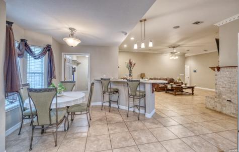 633 Sunrise Avenue Uvalde TX 78801