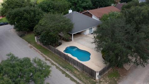 633 Sunrise Avenue Uvalde TX 78801