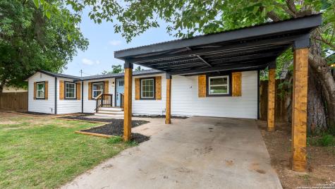 309 N Mansfield Street Pleasanton TX 78064