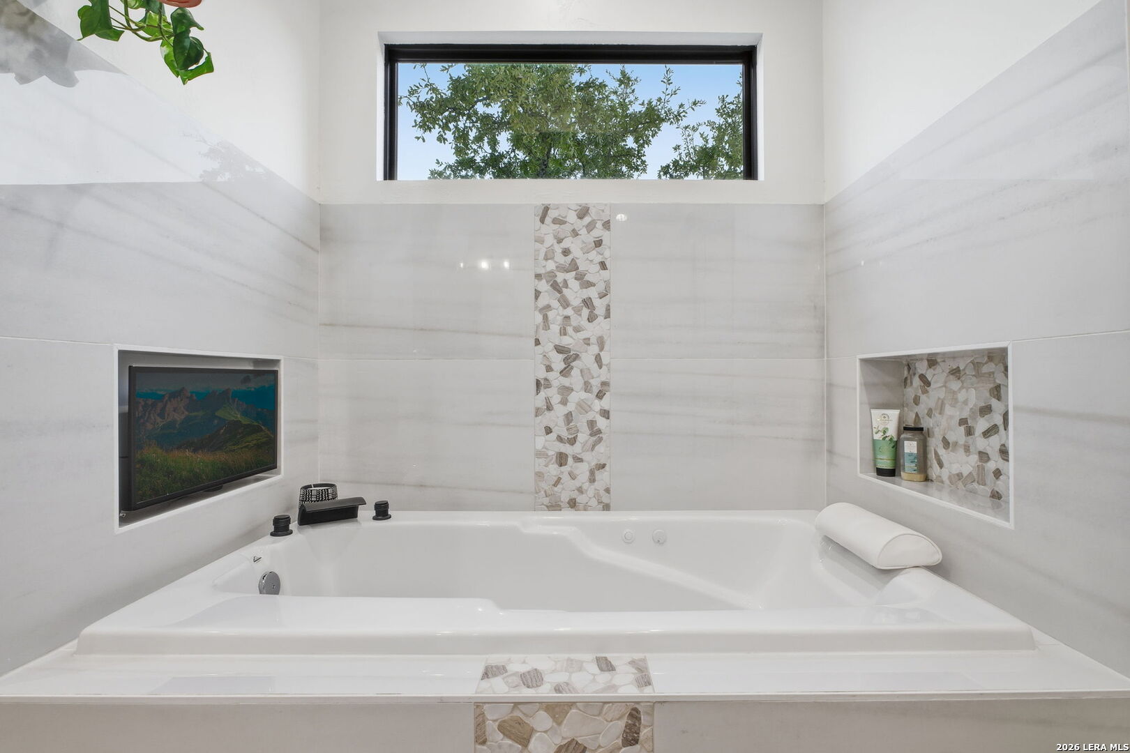 8304 Monument Oak Boerne TX 78015