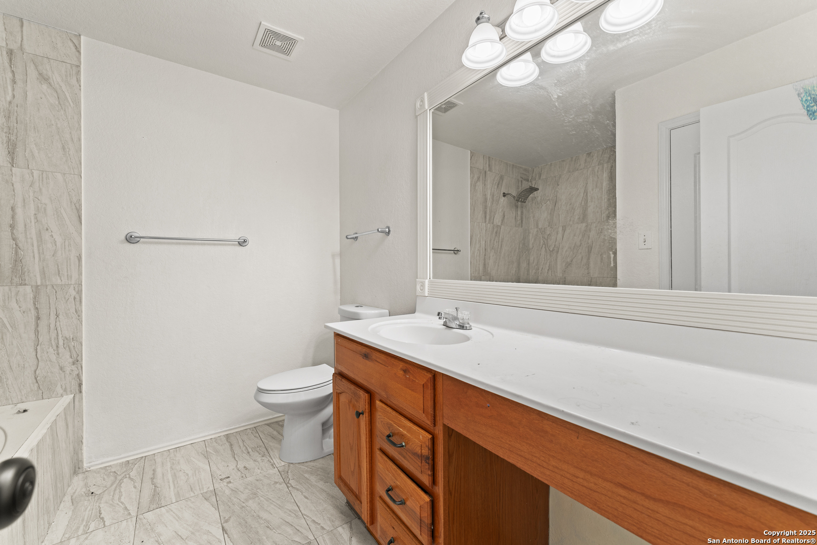 5502 Burton Farm San Antonio TX 78244