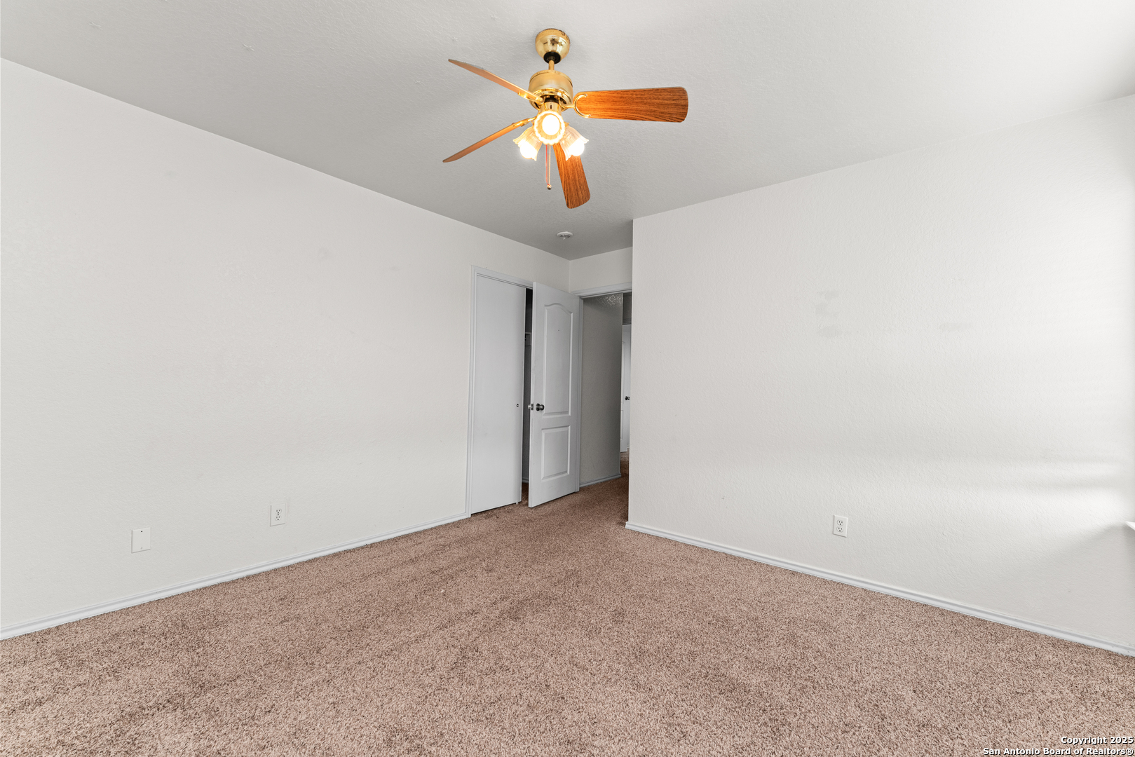 5502 Burton Farm San Antonio TX 78244