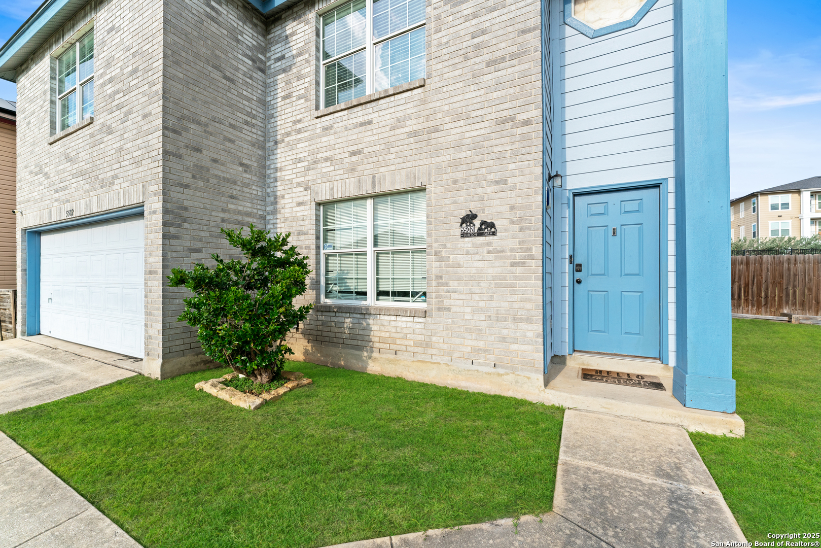 5502 Burton Farm San Antonio TX 78244